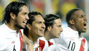 Vargas, Guerrero, Pizarro y Farfán serán las principales armas de Perú