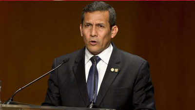 Humala informó que Estados Unidos apoya al gobierno peruano con equipos de interceptación telefónica y con aeronaves para la lucha contra el narcotráfico en el VRAEM. 