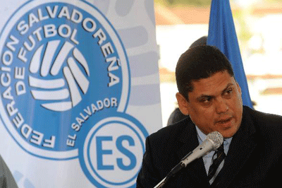 Carlos Méndez, presidente de la FESFUT en reunión de prensa dijo que el trabajo de la comisión disciplinaria ha sido exhaustivo.