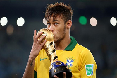 Neymar se coronó como uno de los mejores de la Copa Confederaciones conquistada por Brasil a mediados de este año. Foto: AP