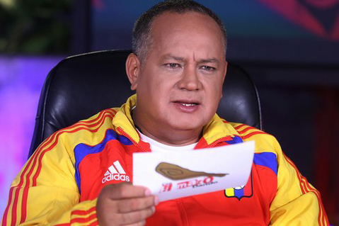Cabello, considerado el dirigente más importante del partido en el poder en Venezuela después del presidente Nicolás Maduro, demandó el martes a los dueños y directivos de los diarios Tal Cual y El Nacional y de la página web de noticias La Patilla. 