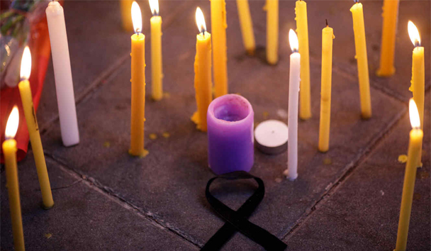 Velas en vigilia de la masacre en Orlando. Foto: Getty Images