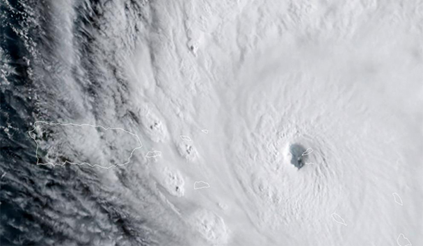 Solo el ojo del potente huracán Irma mide unos 50 km de diámetro. (Ho / AFP)