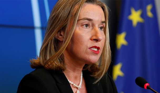 La jefa de la diplomacia europea, Federica Mogherini, ofrece una rueda de prensa durante el Consejo de Ministros de Exteriores de la Unión Europea celebrado en Luxemburgo./ EFE