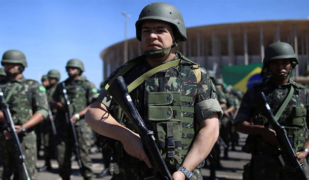  En total está previsto que intervengan cerca de 2.000 soldados, la mayoría serán militares brasileños (unos 1.550 efectivos) y en menor medida colombianos (150) y peruanos (120), según la gubernamental Agencia Brasil.