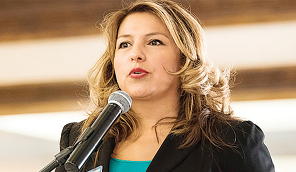 En noviembre de 2017 se convirtió en una de las dos primeras mujeres inmigrantes de origen hispano elegidas a la Cámara de Delegados de Virginia, y prestó juramento hace dos semanas. 