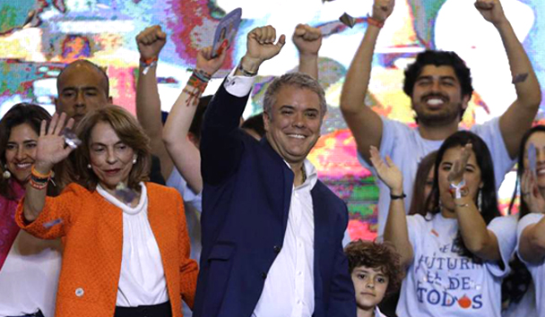 Iván Duque celebra la victoria en las elecciones presidenciales de Colombia. FERNANDO VERGARA (AP) | VÍDEO: ATLAS