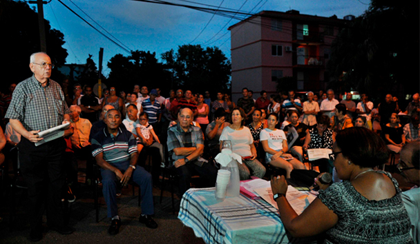 Tres meses de “consulta popular” y el futuro constitucional de Cuba